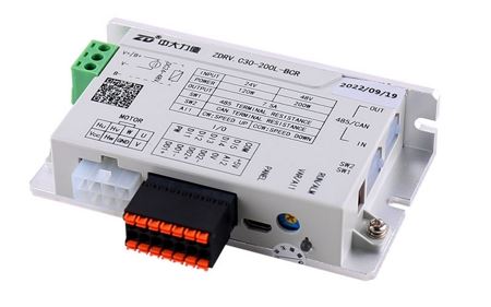 Controlador de velocidad y controlador de motor